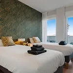 Skyline Penthouse 아파트 에스테포나